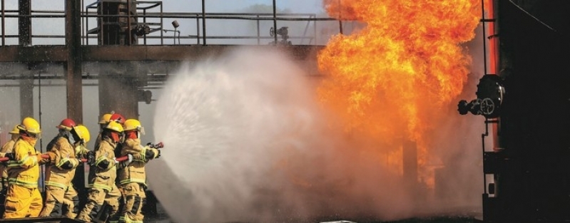 Onde Fazer Treinamento de Incêndio nas Empresas Guanambi - Treinamento Combate a Incêndio com Extintores